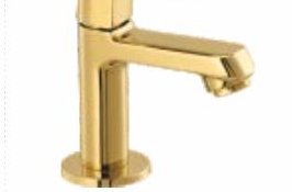 Pillar cock with aerator
