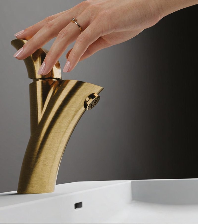 Liana Faucet